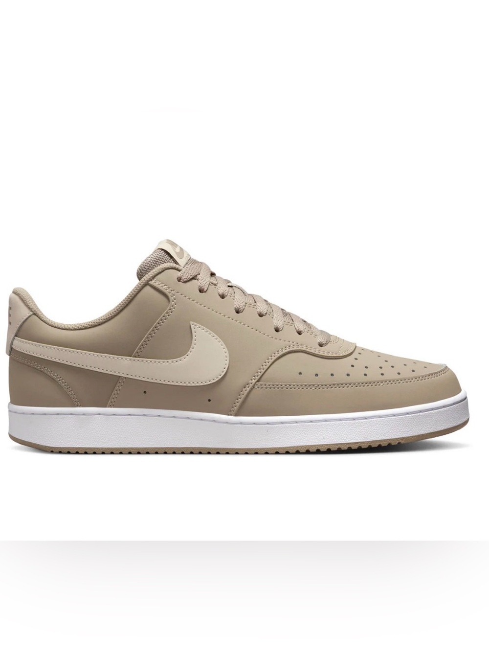 Nike Men's Low-Top Sneakers in Taupe and Cream